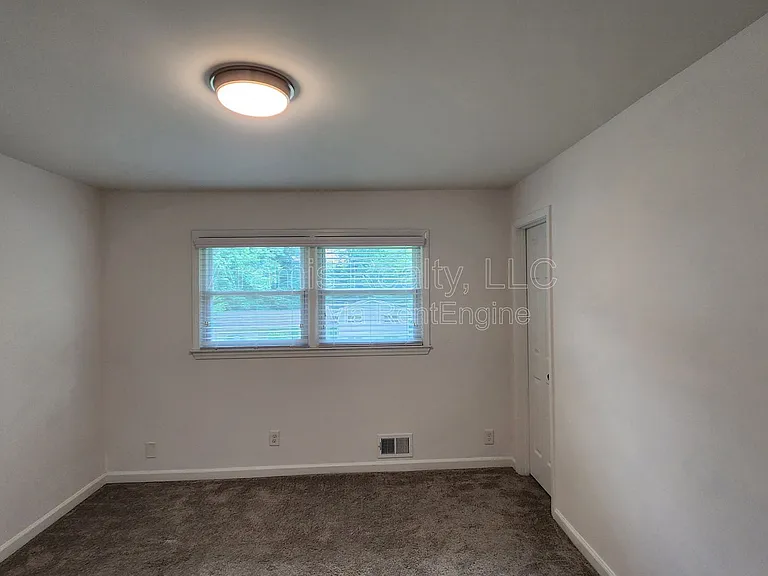 3775 Tree Bark Trl — Photo 11