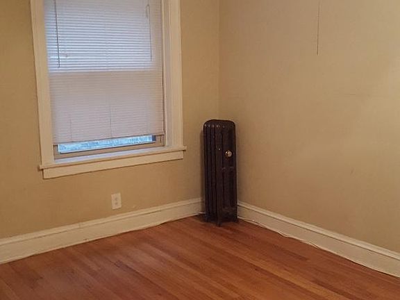3rd image of 29 Harrison St APT 1