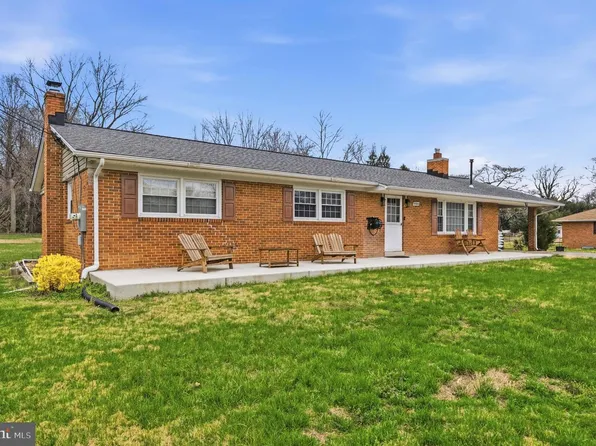 5700 Park Dr, Bowie, MD 20715