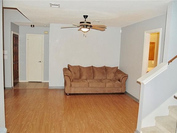 4th image of 333 Melrose Dr APT 15A