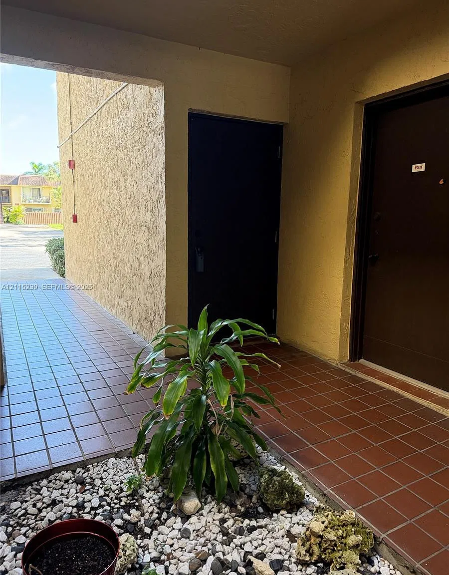 Heather Walk Condo — Photo 3