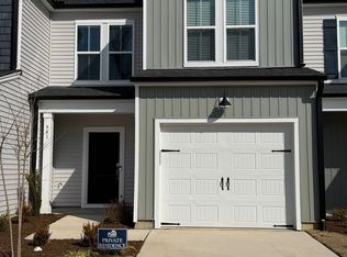 941 Poets Walk Rd, Whitsett, NC 27377