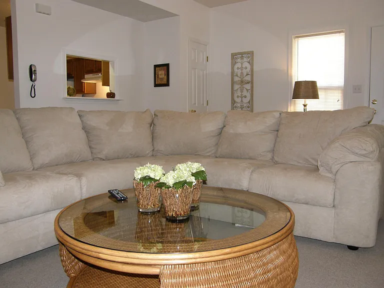 623 Wyndhurst Dr — Photo 15