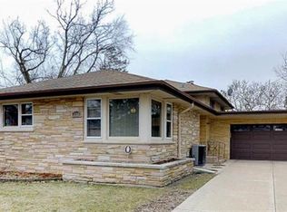3732 N Ottawa Ave, Chicago, IL