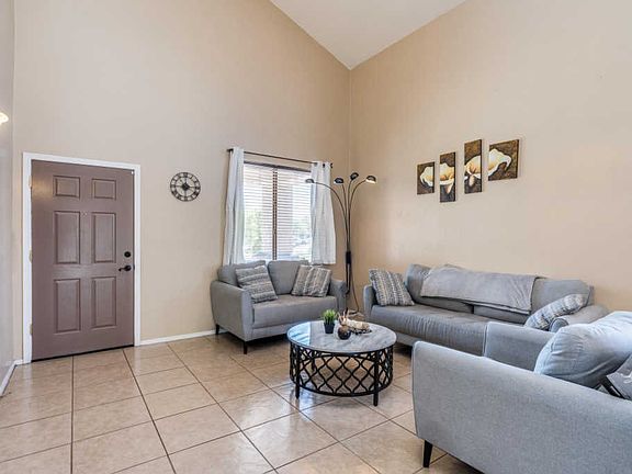 3rd image of 10572 S Jared Ln