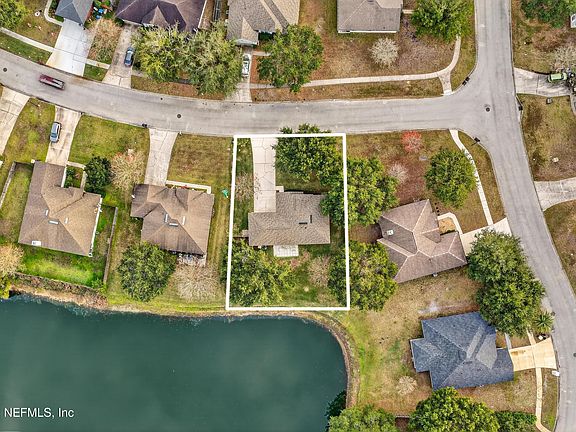 2nd image of 9719 MAYVILLE Drive S