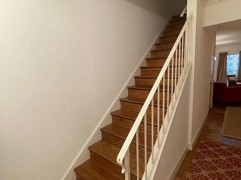 3221 Sutton Pl NW #B — Photo 12