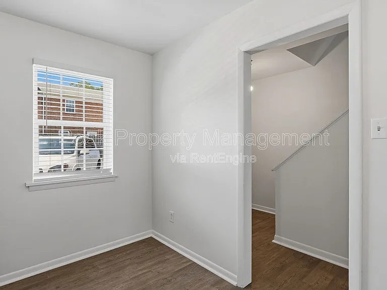 304 S Center St #30 — Photo 10