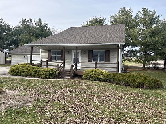 3rd image of 312 Iron Creek Rd