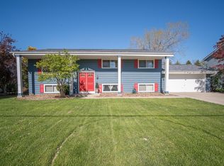 5434 Charles St, Racine, WI 53402