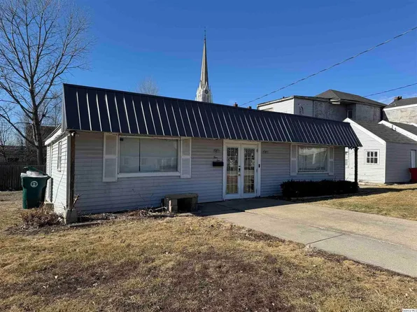 510 S 10th St #&-934, Quincy, IL 62301