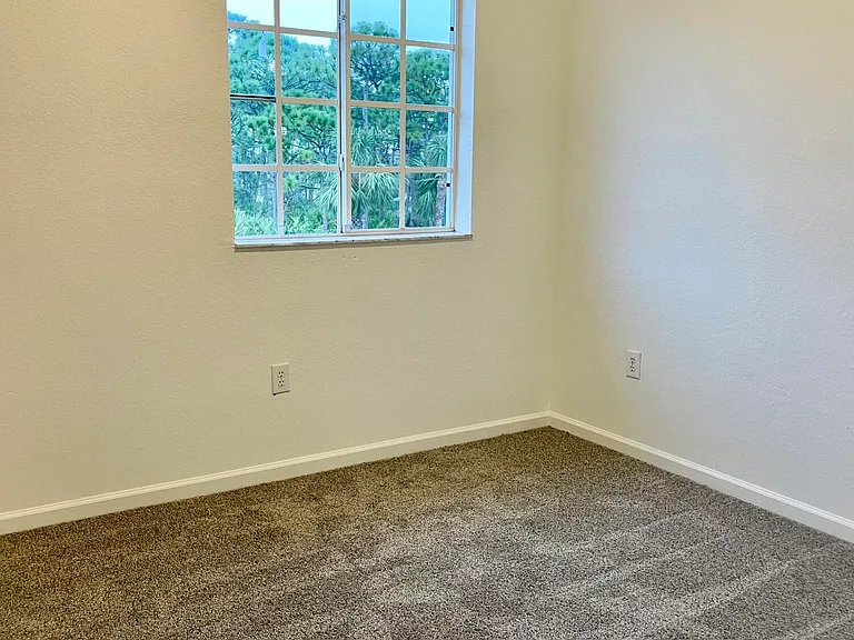 4987 SE Mariner Garden Cir — Photo 13