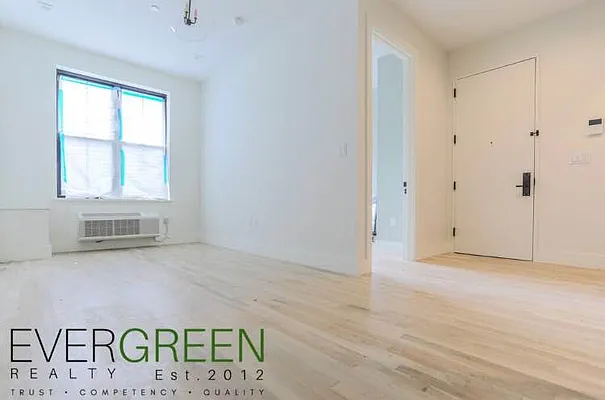 Rented by Evergreen Apartments BK | media 24