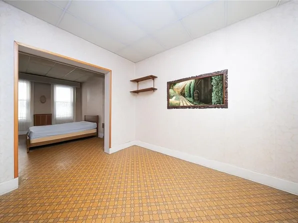 6821 16th Avenue image 7 of 29