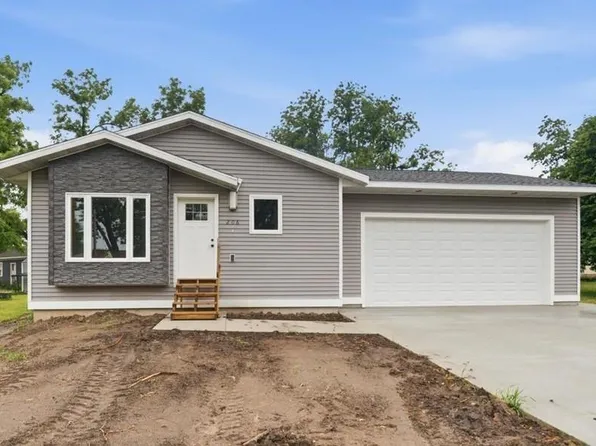206 E Miranda St, Shell Rock, IA 50670