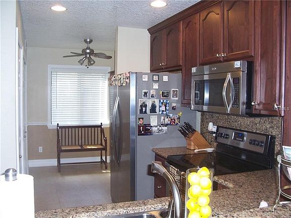 2nd image of 601 Gallery Dr APT 3
