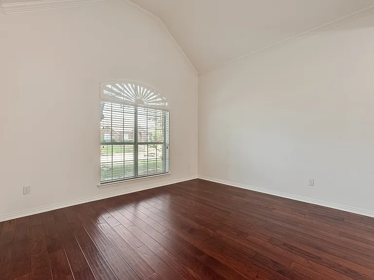 3104 Angus Dr — Photo 7