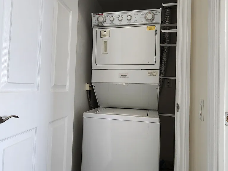 61 Town Centre Ct #1104 — Photo 16