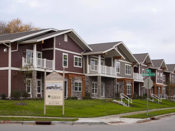 W55N178 McKinley BOULEVARD #209, Cedarburg, WI 53012