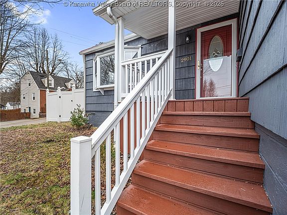 5th image of 2901 Phillips St