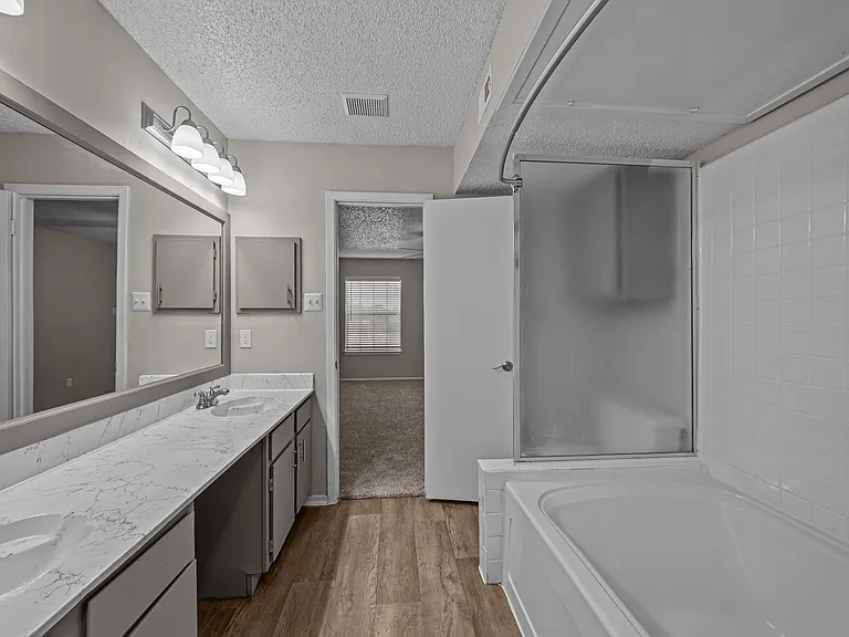Bravo Apartment Living — Photo 31