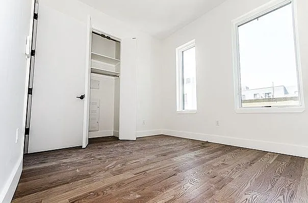 Rented by ERNY LLC | media 9