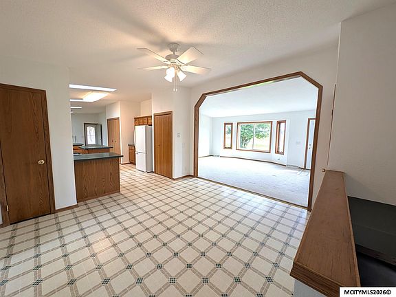 5th image of 6486 Partridge Ave