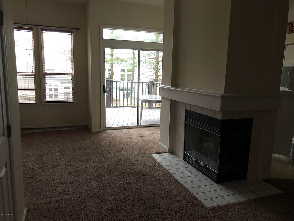 1st image of 120 Huntington Dr