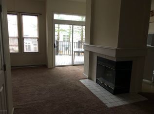 120 Huntington Dr, East Stroudsburg, PA 18302