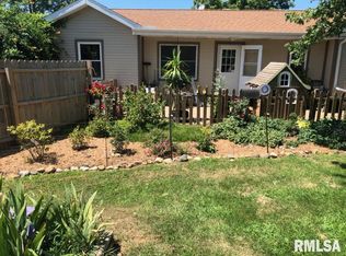 7041 Delavan Rd, Delavan, IL 61734