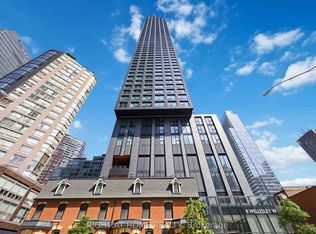 8 Wellesley St W #5110, Toronto, ON M4Y 0J5