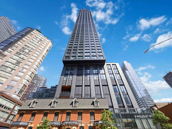 8 Wellesley St W #5110, Toronto, ON M4Y 0J5
