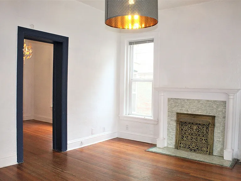 1311 N Downing St — Photo 1