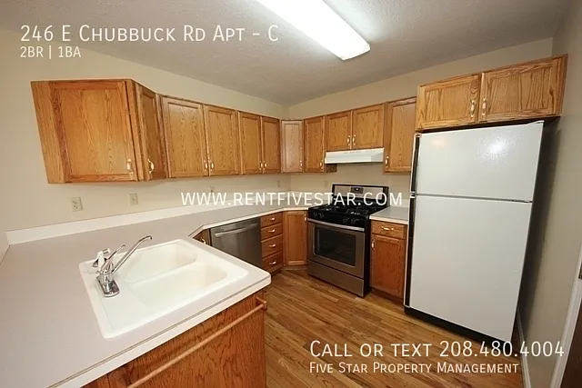 246 E Chubbuck Rd #C — Photo 5