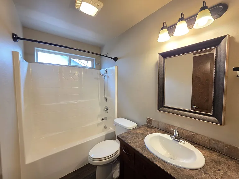 1523 Sacajawea Ave — Photo 29