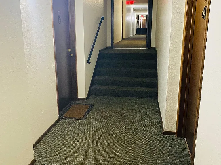 Amberwood Apartments — Photo 18