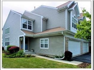 2066 Constitution Ct, Aurora, IL 60506