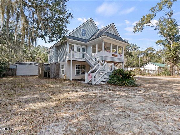 3rd image of 1118 Lands End Rd