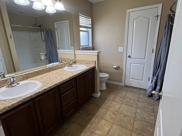 4928 Makenna Cir — Photo 16