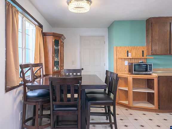 5th image of 2629 S 9th St