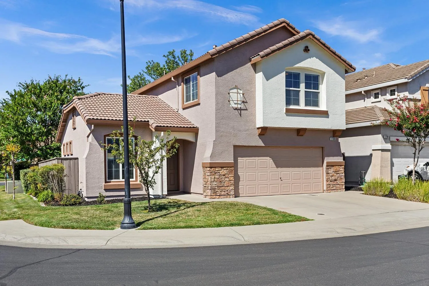 1708 Blue Beaver Way photo 1