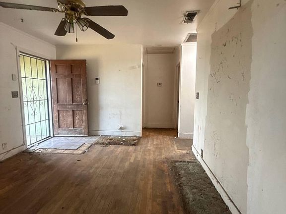 4th image of 3598 W Franklin Avenue