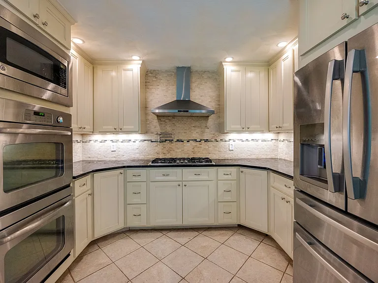 2584 Piney Bark Dr — Photo 25