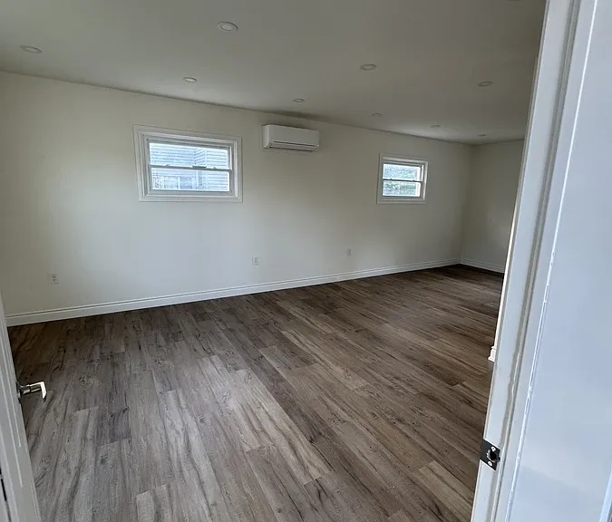 33 Oak St — Photo 10