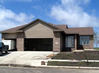 705 S Prairie Ave, Tea, SD 57064