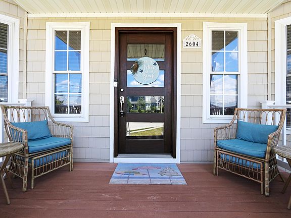 4th image of 2604 Revere Blvd