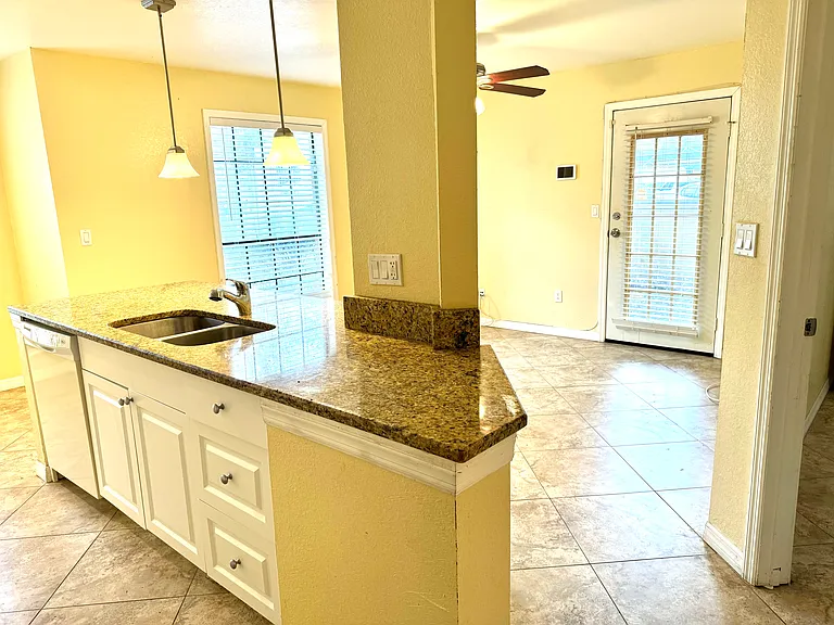 8647 Mallard Reserve Dr #102 — Photo 6
