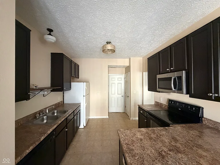 2424 Boyer Ln — Photo 63