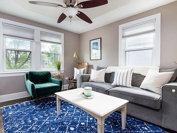 5th image of 12 Lawn Ave #12