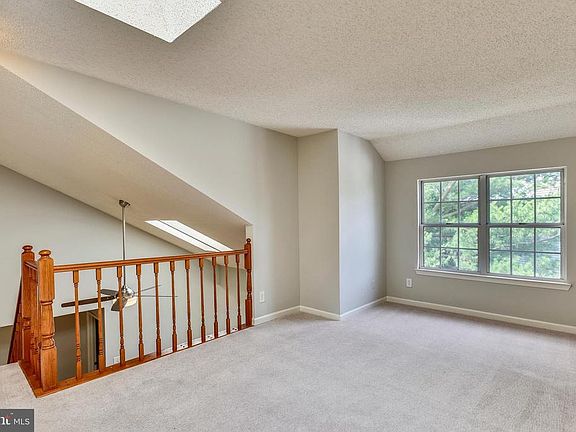 5th image of 12114 Greenway Ct APT 302